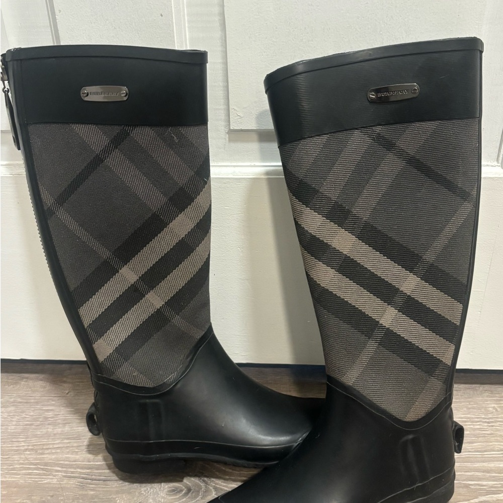 Burberry Black and Gray Checkered Boots